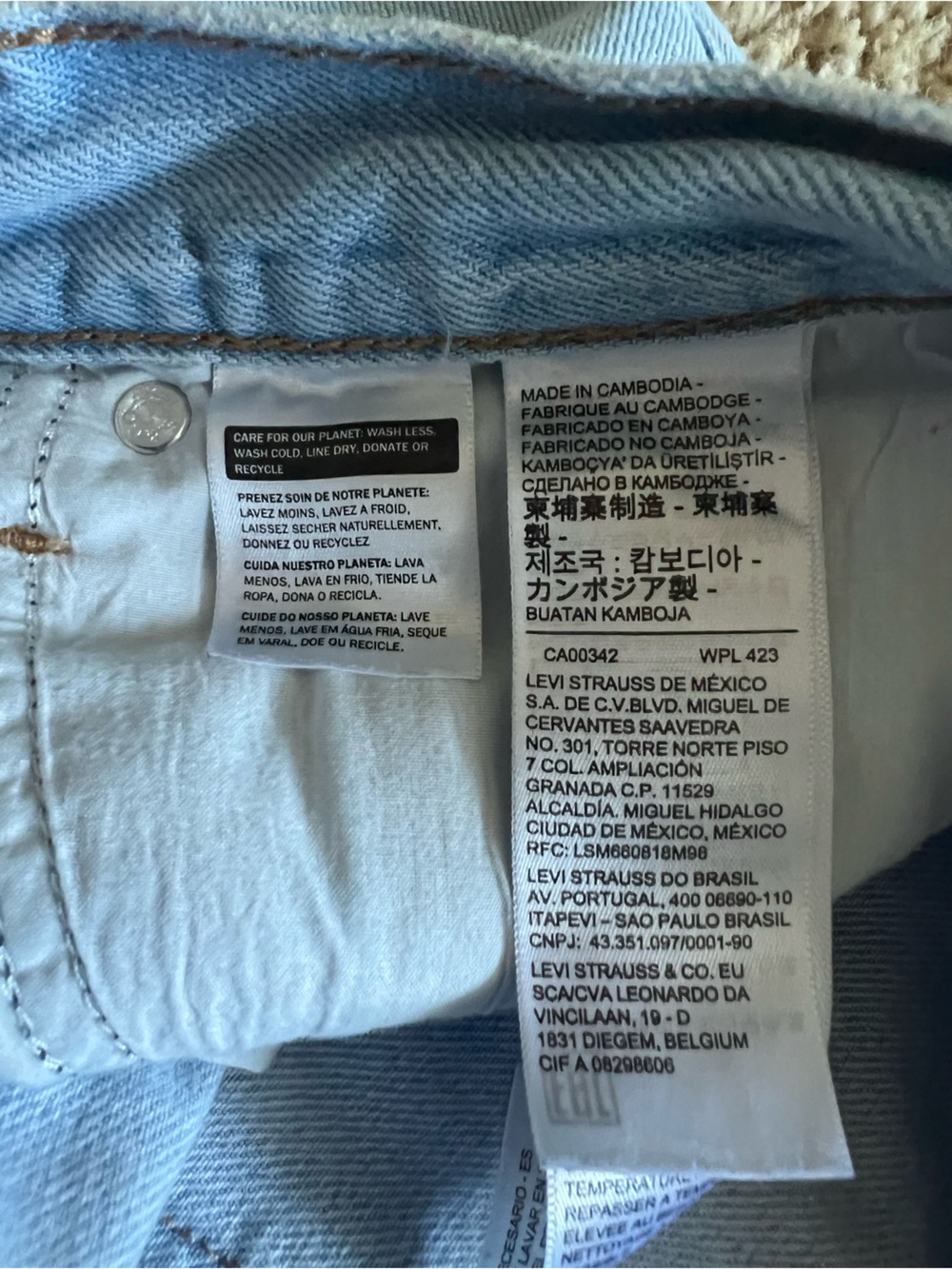 Levi’s High Waisted Light Blue Wash Straight Jeans 32 - Picture 11 of 12